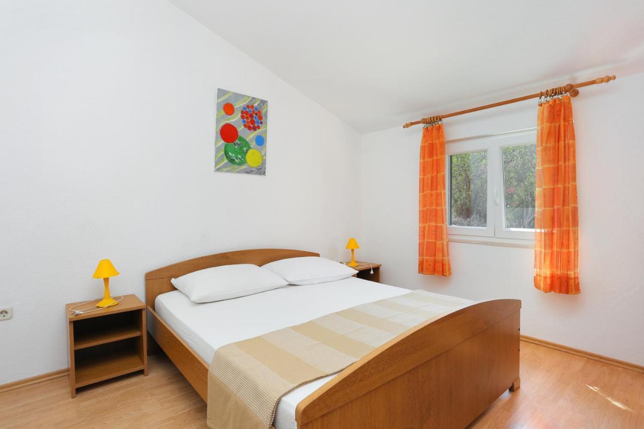 Apartments By The Sea Arbanija, Ciovo - 4320 Trogir Zewnętrze zdjęcie