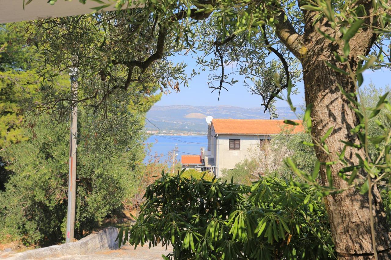 Apartments By The Sea Arbanija, Ciovo - 4320 Trogir Zewnętrze zdjęcie